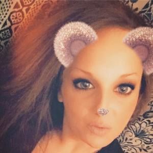 Meet your Posher, Nora